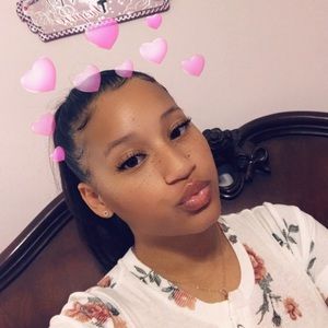 Meet your Posher, Nya